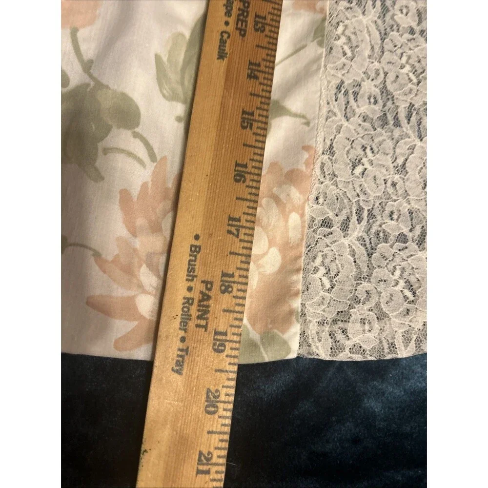 Vintage Cotton King Pillow Case 19x30” With Lace Edge